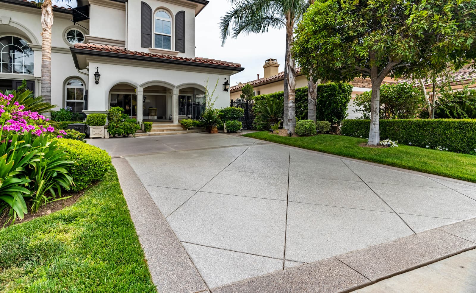 Revolutionizing Outdoor Living with Superior Polyurea Coatings driveway