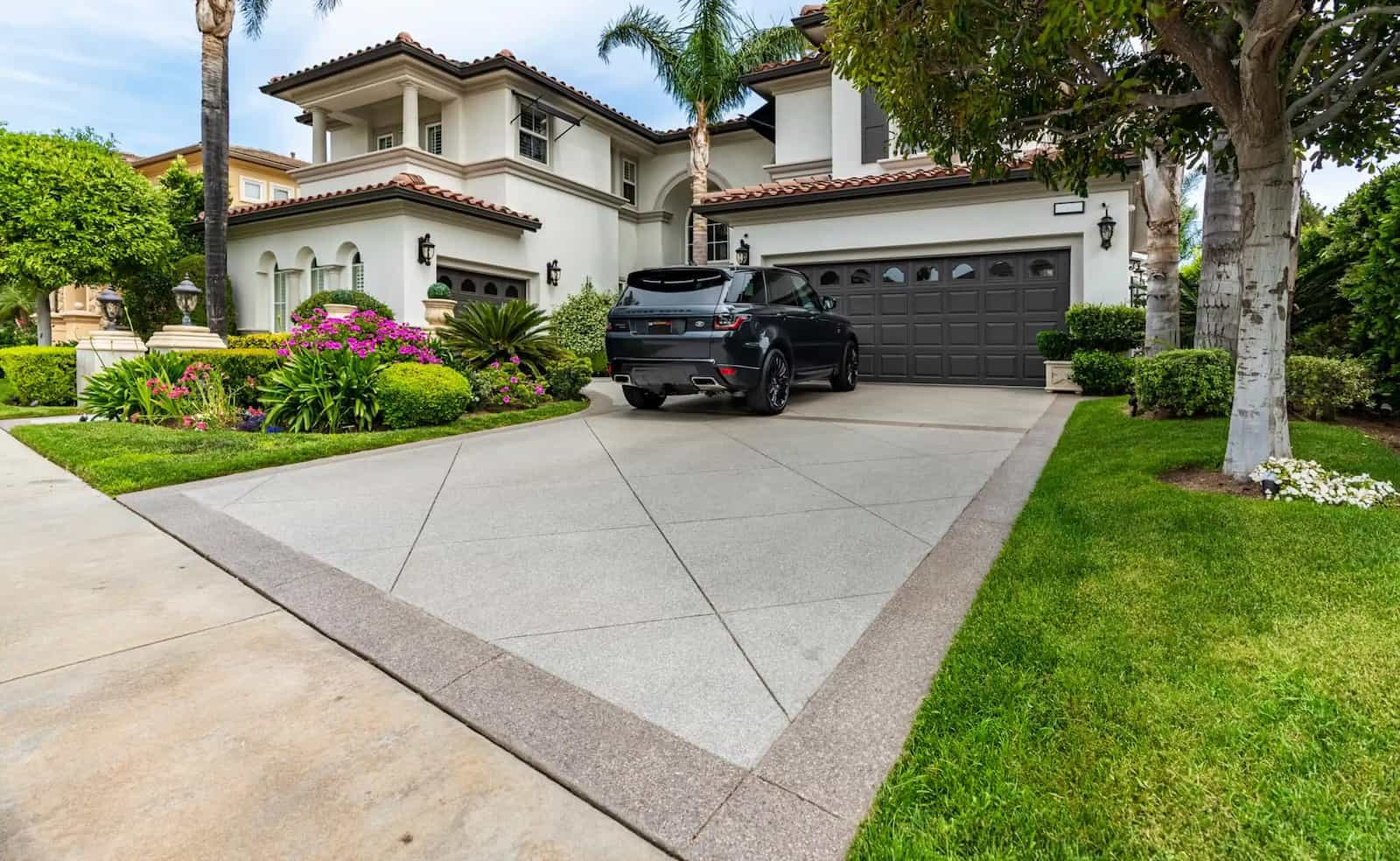 driveway Polyurea Coatings: 7 Transformative Advantages for Your Concrete Floor